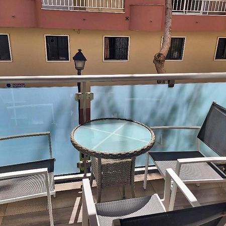 Poeta 2 Bedroom Apartment Фуeнхирола Екстериор снимка
